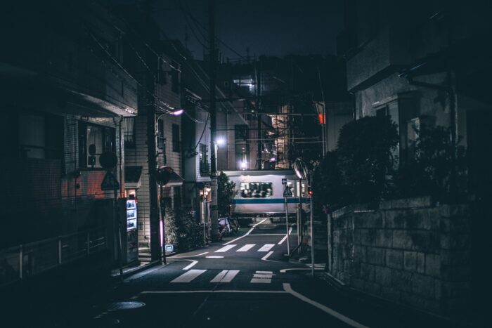 夜の街の風景写真