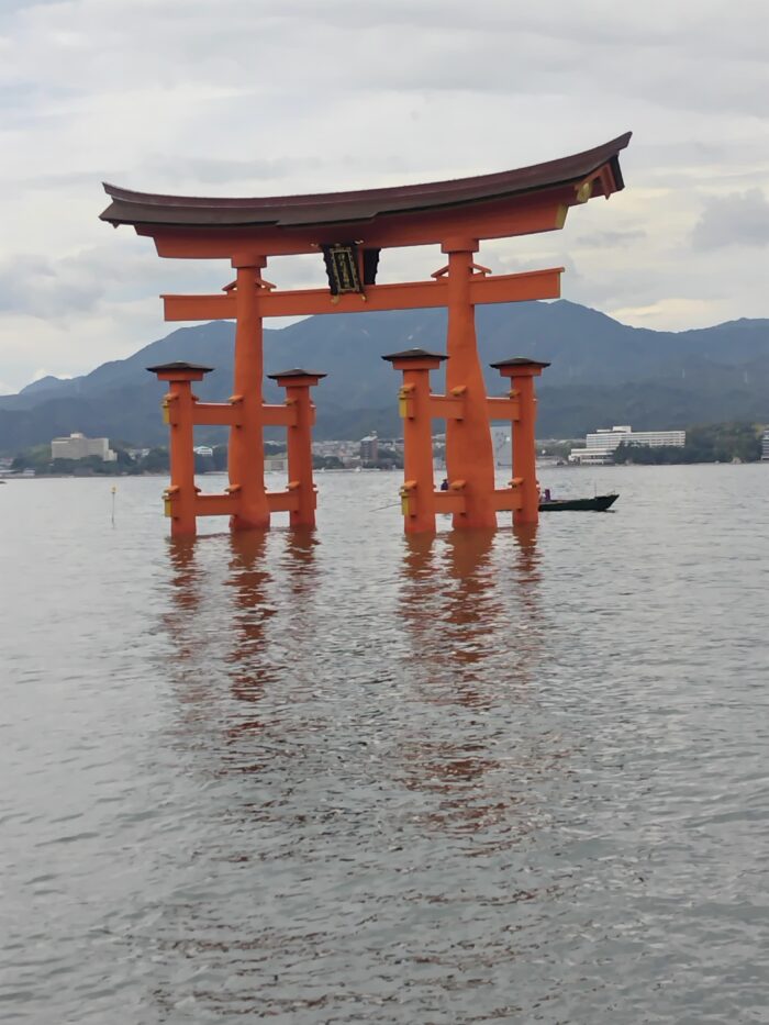 厳島神社のとりい